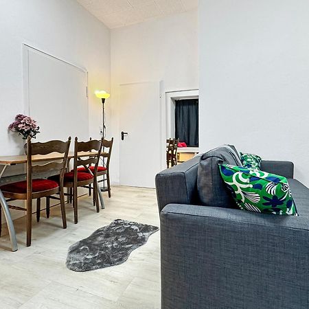 2 Zimmer Apartment Fuer 6 P, 15 Min Zum Flughafen Έσλινγκεν Εξωτερικό φωτογραφία