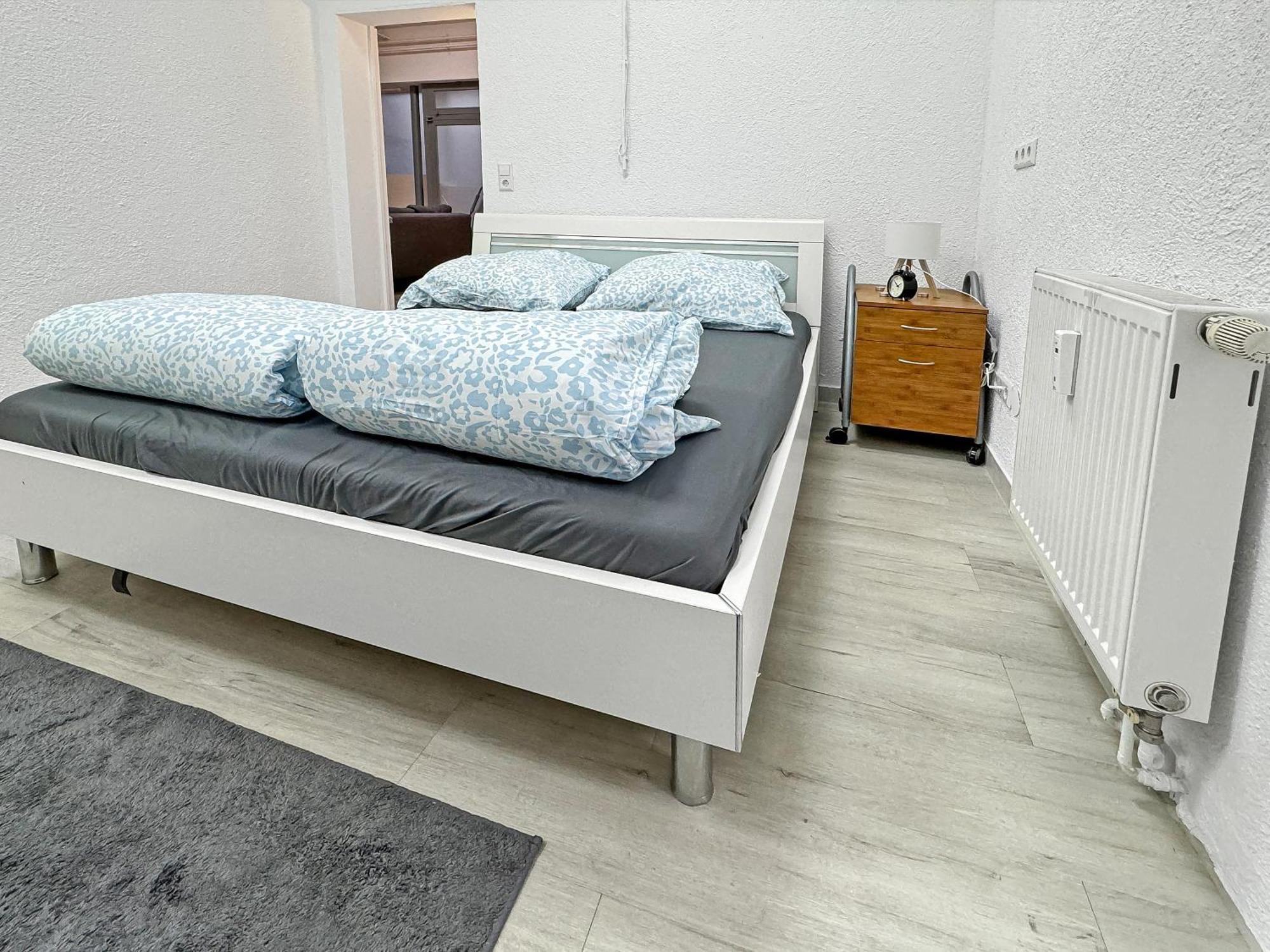 2 Zimmer Apartment Fuer 6 P, 15 Min Zum Flughafen Έσλινγκεν Εξωτερικό φωτογραφία