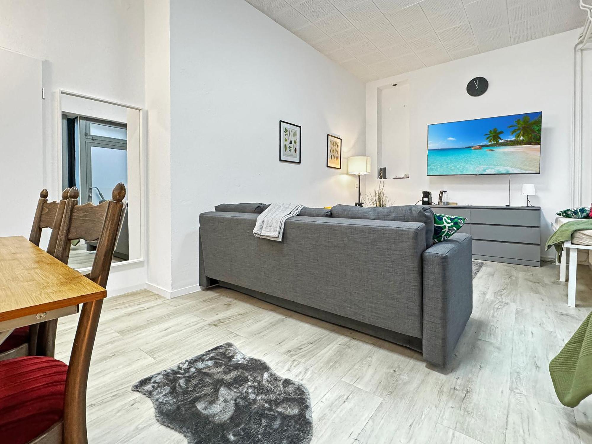 2 Zimmer Apartment Fuer 6 P, 15 Min Zum Flughafen Έσλινγκεν Εξωτερικό φωτογραφία
